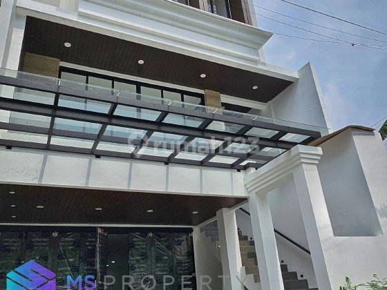 Rumah Minimalis Modern 3 Lantai Dalam Komplek Dekat Tb Simatupang 1