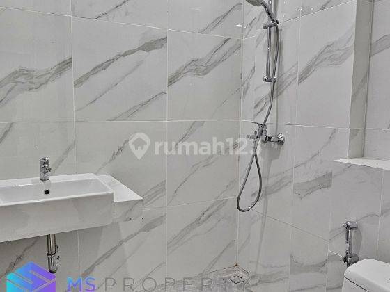  pool Rumah 3 Lantai Modern Minimalis Selangkah Tb Simatupang 7