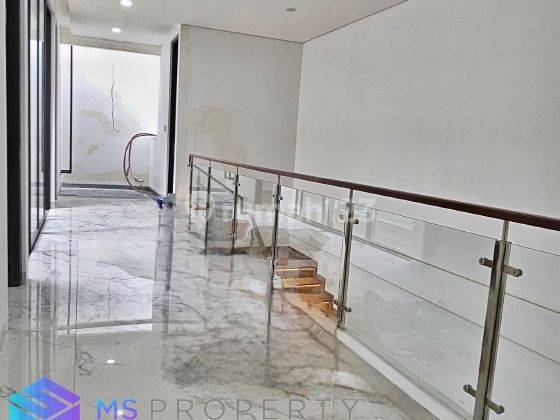  pool Rumah 3 Lantai Modern Minimalis Selangkah Tb Simatupang 10