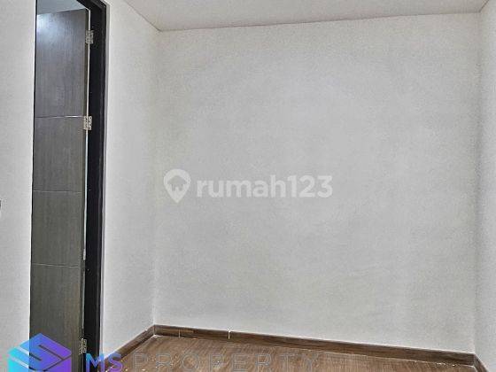  pool Rumah 3 Lantai Modern Minimalis Selangkah Tb Simatupang 16