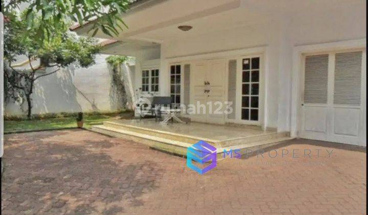  pool Rumah Siap Huni 2 Lantai Dekat Taman Suropati 2