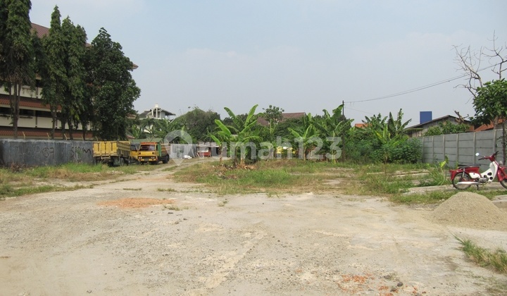 LAND SUITABLE FOR PADEL / OFFICE / SCHOOL / RESTAURANT LAND SUITABLE FOR PADEL / OFFICE / SCHOOL / RESTAURANT