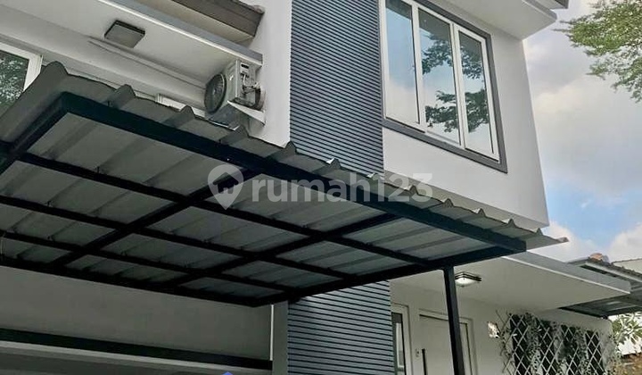 RUMAH MINIMALIS MODERN DALAM TOWNHOUSE BINTARO SEKTOR 8