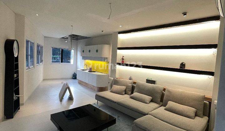 Rumah Baru Desain Futuristik Full Furnish Di Komplek Kp Padi Dago 2