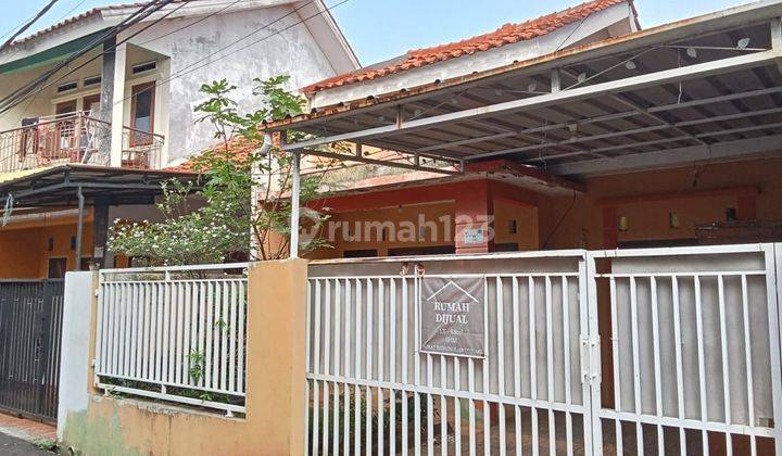 Rumah dijual tanah baru depok 1