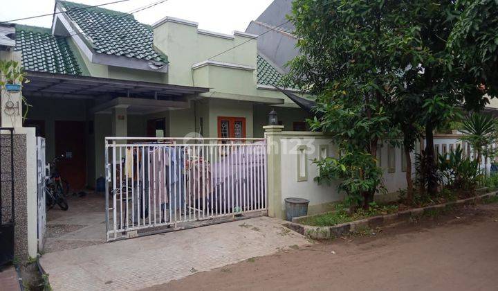 Rumah Luas Depok 150m Dengan Taman Belakang Tanah Baru  1