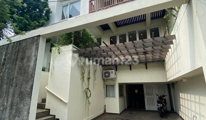 Townhouse Siap Huni Furnished Area Bangka Kemang Townhouse Siap Huni Furnished Area Bangka Kemang
