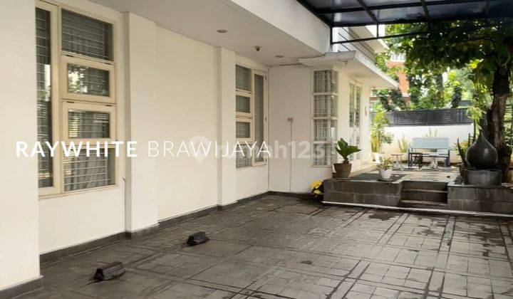 Rumah Siap Huni Bangunan 3 Lantai Area Pondok Indah 1