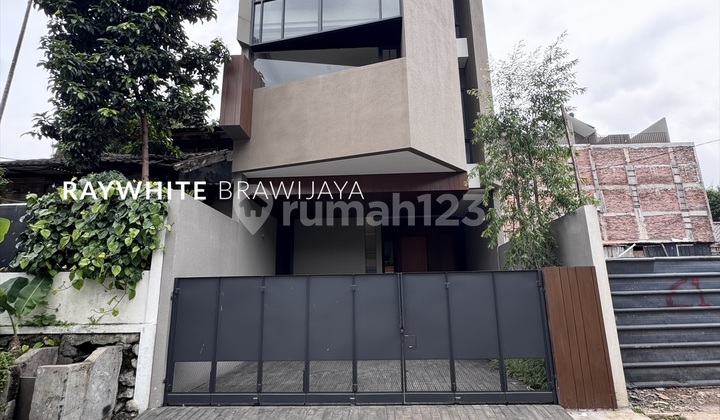 Brand New House Modern Minimalis Area Kemang