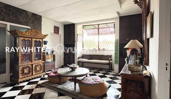 Rumah Cocok Untuk Usaha Lokasi Strategis Area Jagakarsa  2