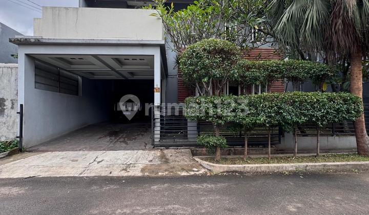 Rumah Siap Huni Lingkungan Tenang Area Cilandak Barat