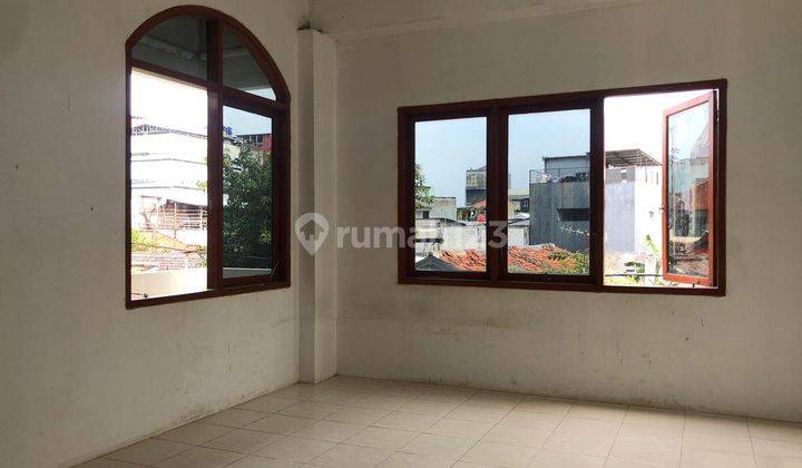 Rumah Kemayoran untuk usaha atau kost