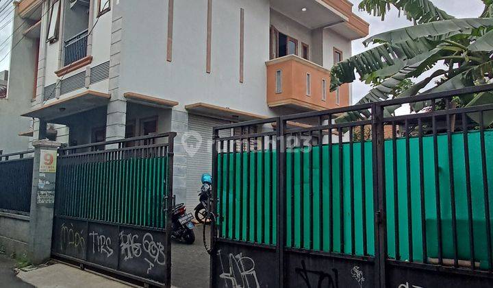 Rumah Palmerah Luas cocok untuk tinggal atau kost 1