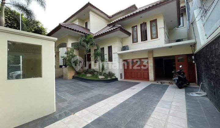 Sell Darmawangsa House