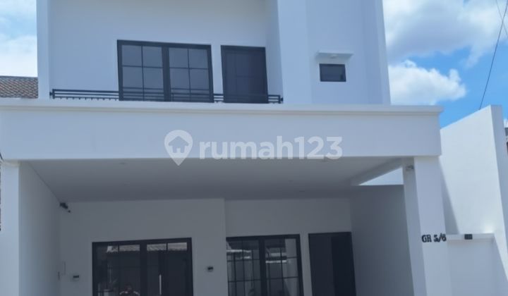 New House with New Furniture, Graha GR Bintaro Jaya Cluster. 5 Minutes to Parigi Toll Road New House with New Furniture, Graha GR Bintaro Jaya Cluster. 5 Minutes to Parigi Toll Road