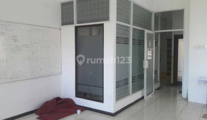 Gedung Usaha di Dewi Sri Kuta 2