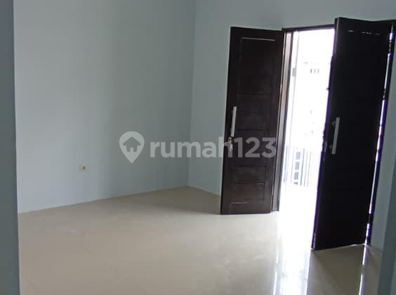 Rumah One Gate Taman Griya 2