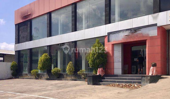 Gedung Ex Showroom Gatsu Barat 1