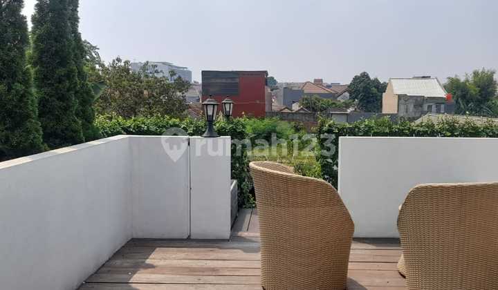 Rumah Modern 2 Lantai Area Bintaro Pondok Aren