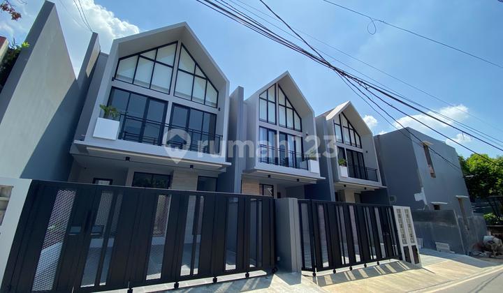 Teakwood Kramat Jati Dijual Rumah Baru Mewah di Dukuh Kramat Jati Jakarta Timur