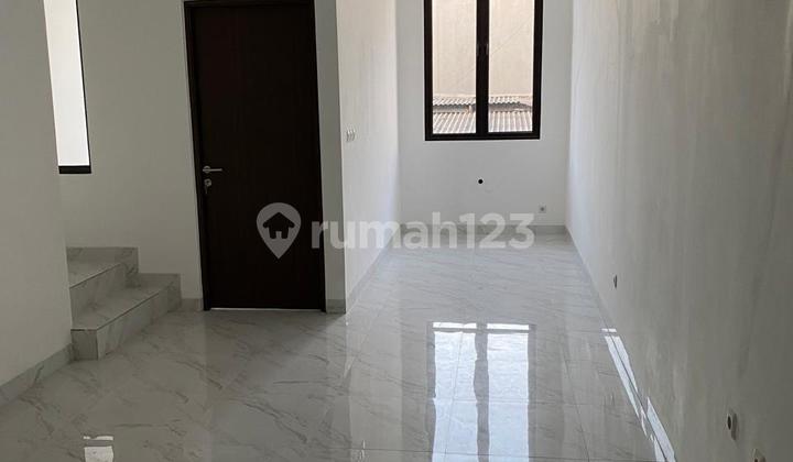 3-Story Shop-House for Rent Villa Kapuk Mas 2 - Strategic Location North Jakarta 1