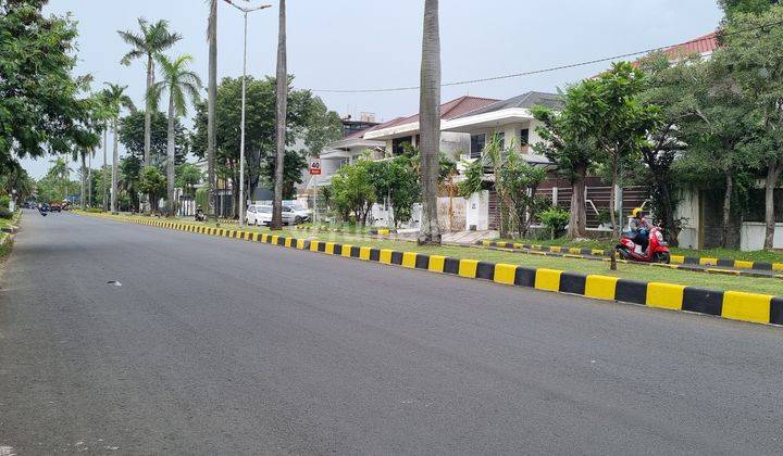 Rumah Mewah Boulevard