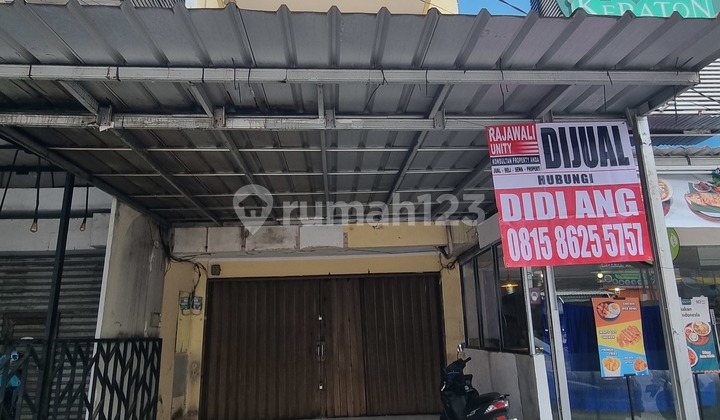 Strategic Grenville Raya Shop House