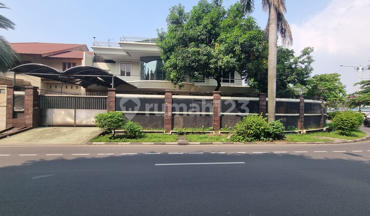 Puri Indah Boulevard Puri Indah Boulevard