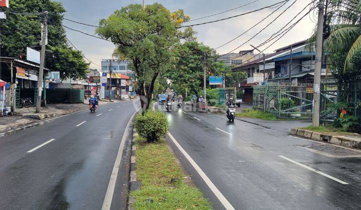 Pinggir Jalan Raya 2