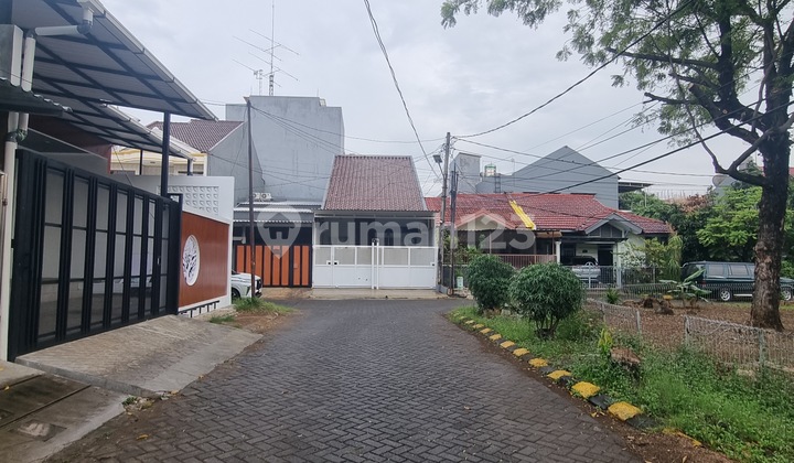 Rumah Baru Depan Taman 2