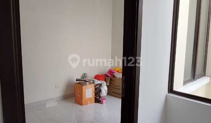 For Sale House in Lavon 1 Cluster Gracia Tangerang 2