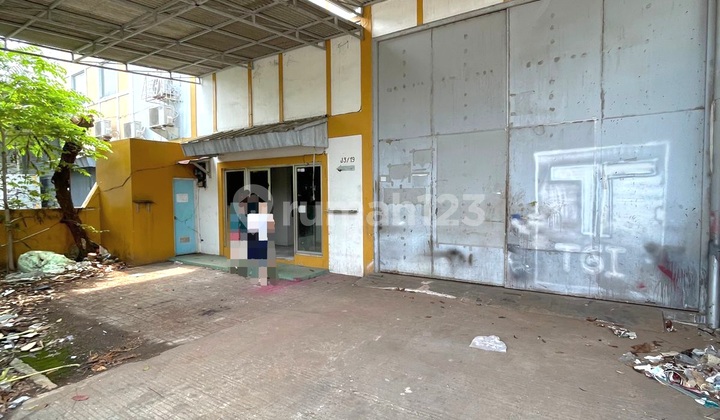 Disewakan Gudang Taman Tekno BSD