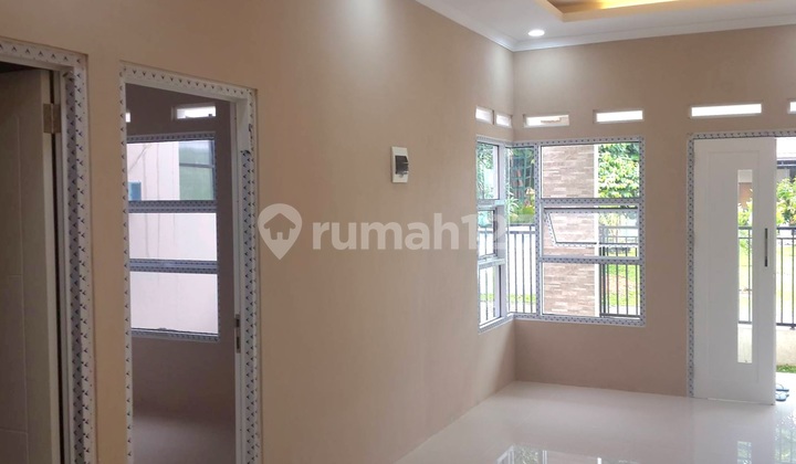 For Sale: 1.5-Story House Facing Park in Nusa Loka BSD, South Tangerang