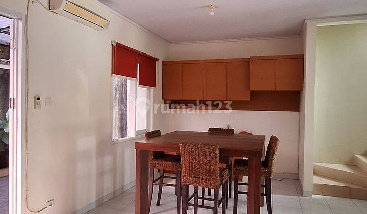 Disewakan Rumah Semi Furnished Di Sevilla BSD 2