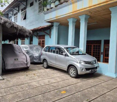 Rumah Asri 2 Lantai Cocok untuk Kosan Jl Johar Baru Jakarta Pusat