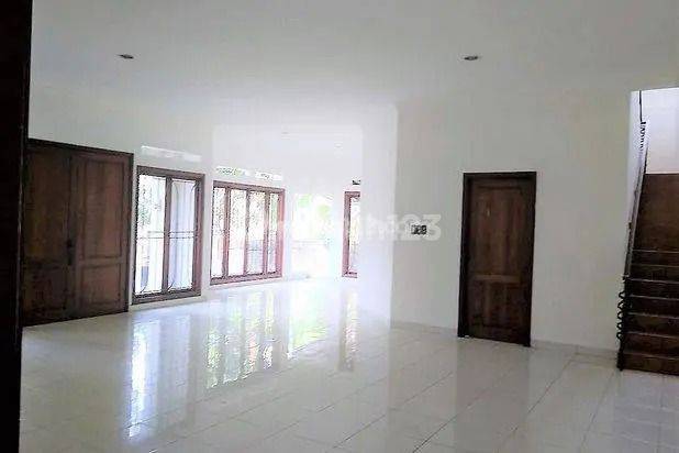 Rumah untuk usaha di Bintaro sektor 2 2