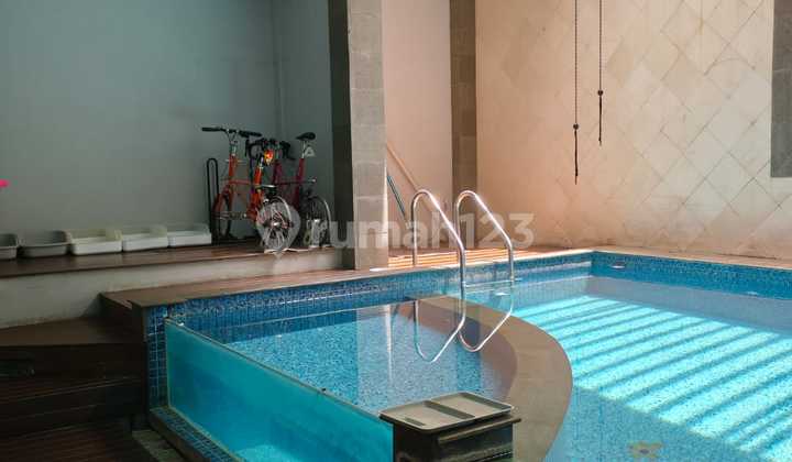 Dijual Rumah Mewah Senayan Utama - LT 243 / LB 600, Siap Huni, Lokasi Premium, Sul + AN 1