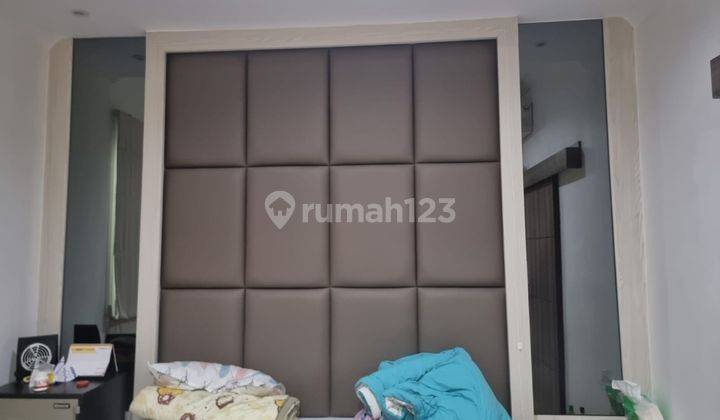 Di jual  cepat rumah di taman palem lestari 1