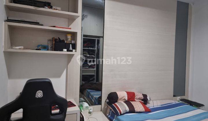 Di jual  cepat rumah di taman palem lestari 2