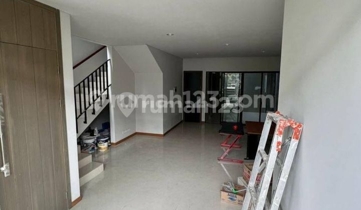 For sale quickly, Greenwich Park BSD house. 2
