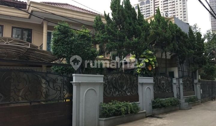 Di jual rumah mewah di kebayoran baru