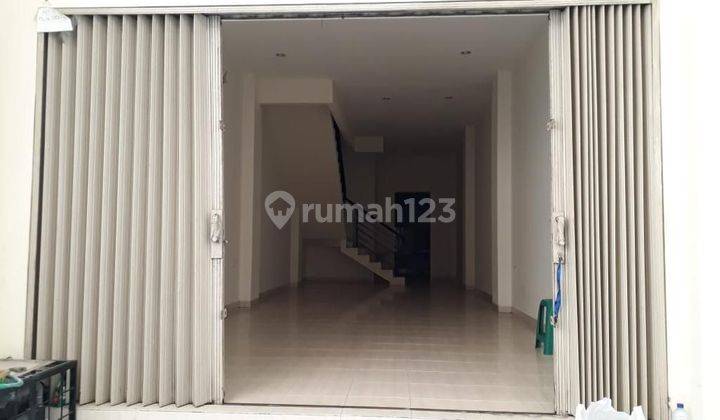 Di jual ruko baru renovasi di glodok  1