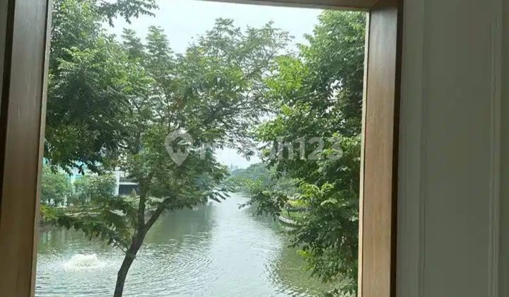 Di Jual.rumah Ada Lift View Danau Pik