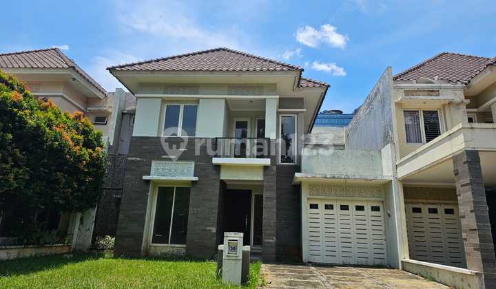 At ******** Alam Sutera Tangerang