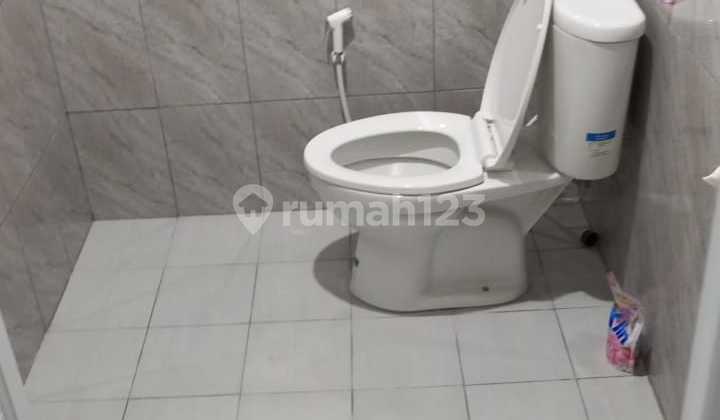 Di Sewakan Kost Putri.taman.surya 5 Jakarta Barat
