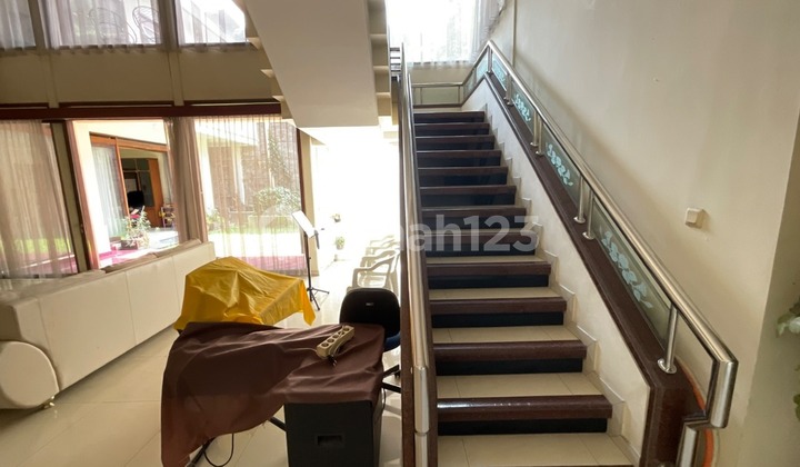 Rumah 2 Lantai Setrari Jl Terusan Sutami Pasteur Bandung , Hadap Selatan SHM , One Gate 2