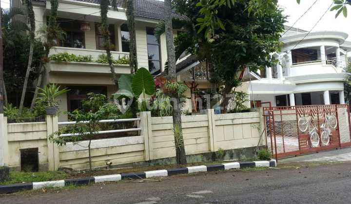 Rumah 2 Lantai Komp Surya Setra Jl Terusan Sutami Pasteur Bandung SHM ,Hadap Barat