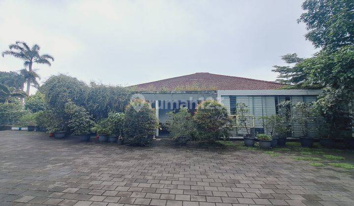 RUANG USAHA DAN RUMAH DI MAINROAD GRAND HOTEL LEMBANG STRATEGIS 1 ARAH  1