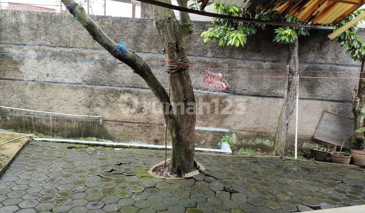 Rumah Senam Indah Dalam Komplek SHM Antapani Bandung
