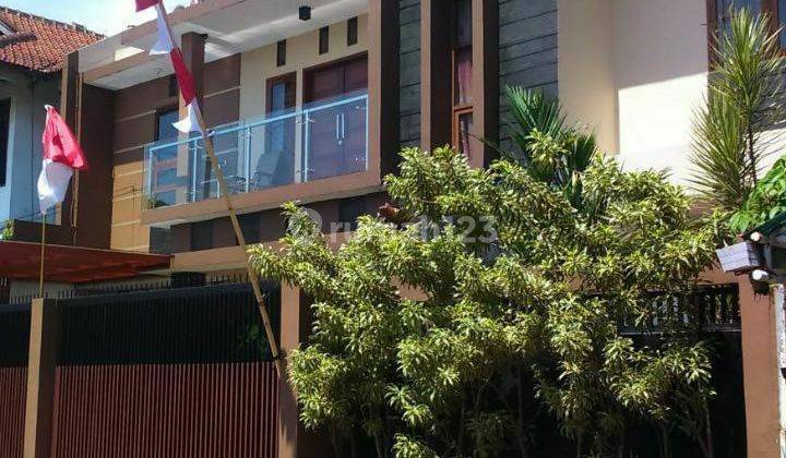 RUMAH 2 LANTAI SIAP HUNI DALAM KOMPLEK GUNUNG BATU PASTEUR BANDUNG  2